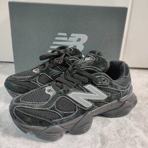 New Balance 9060 Triple Black